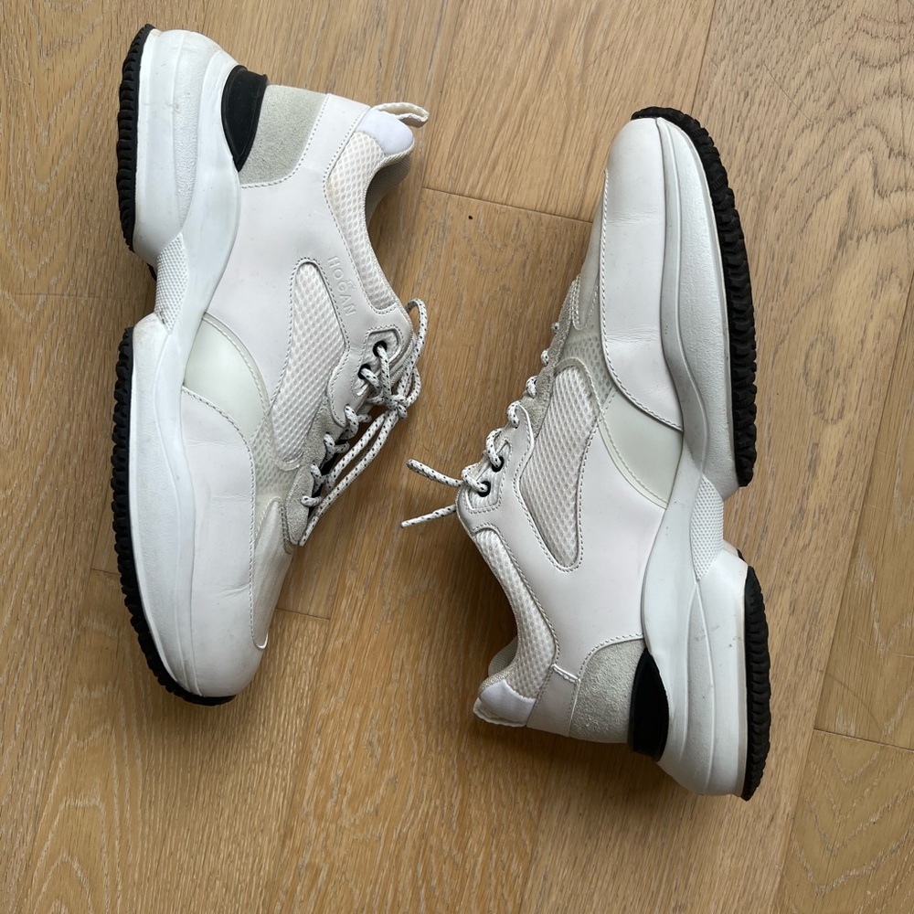 Hogan Sneakers in White Size 7.5 mens mark on them- might come off.